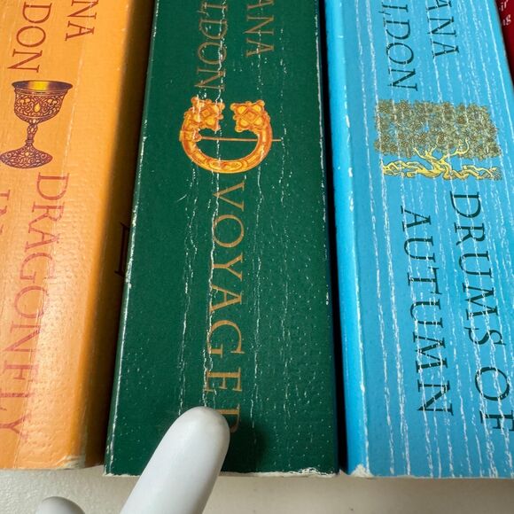 Outlander Series Books Diana Gabaldon #1 - 8 Time Travel Historical Romance Love - Picture 10 of 11